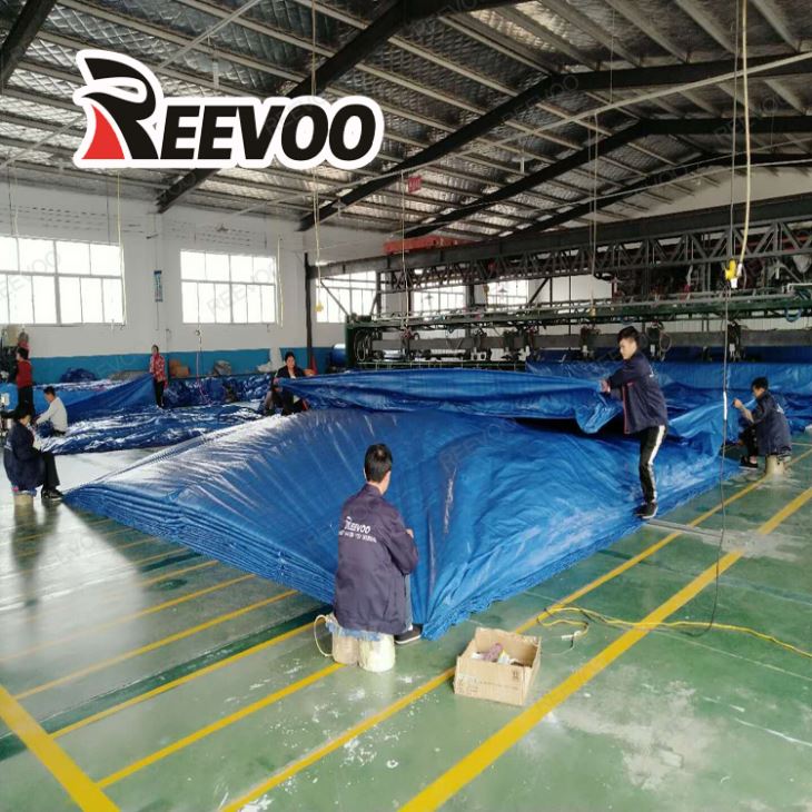 Tarp wedi'i orchuddio ar gyfer tryc a phebyll